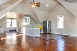 50 Pasadena Pl-Unit -2U in Hawthorne, NJ - Building Photo - Building Photo