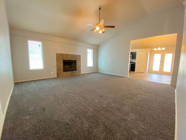 4909 Silver Ranch Ave in El Paso, TX - Building Photo - Building Photo