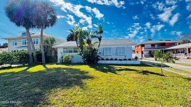921 N Wild Olive Ave in Daytona Beach, FL - Building Photo - Building Photo