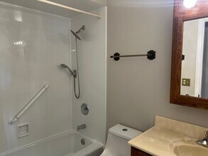 2653 N Bradford Dr in Arlington Heights, IL - Building Photo - Building Photo