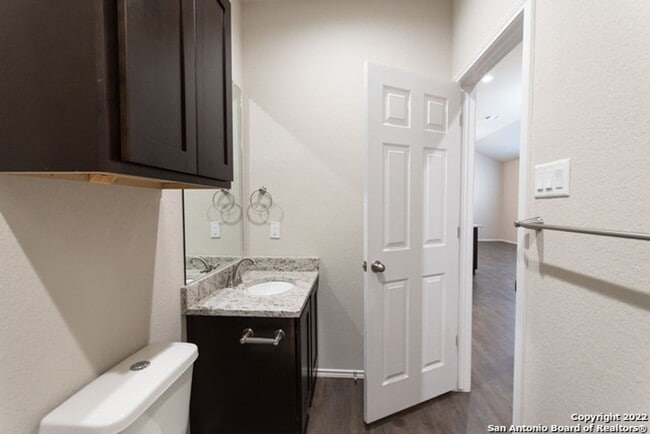 605 Ashers Pl in Seguin, TX - Building Photo - Building Photo