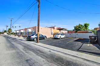 6417 Gifford Ave in Bell, CA - Building Photo - Building Photo