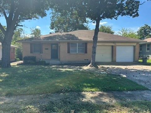 4527 Marigold Trail in Mesquite, TX - Building Photo