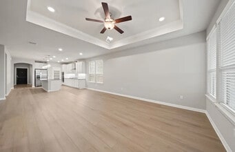 Room in House on Tree Nut Lp in Buda, TX - Foto de edificio - Building Photo