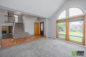 7108 N Westgate Pl in Spokane, WA - Foto de edificio - Building Photo