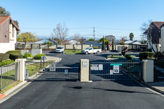 Seagate in San Leandro, CA - Building Photo - Building Photo