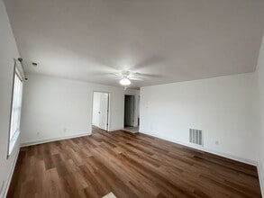 2460 East 5th Street, Unit Newly Remodeled Condo in Washington, MO - Building Photo - Building Photo