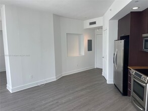 315 NE 3rd Ave in Fort Lauderdale, FL - Building Photo - Building Photo