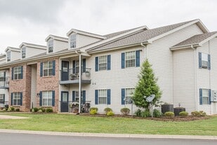 PARK VILLAGE OF PARIS in Paris, TN - Building Photo