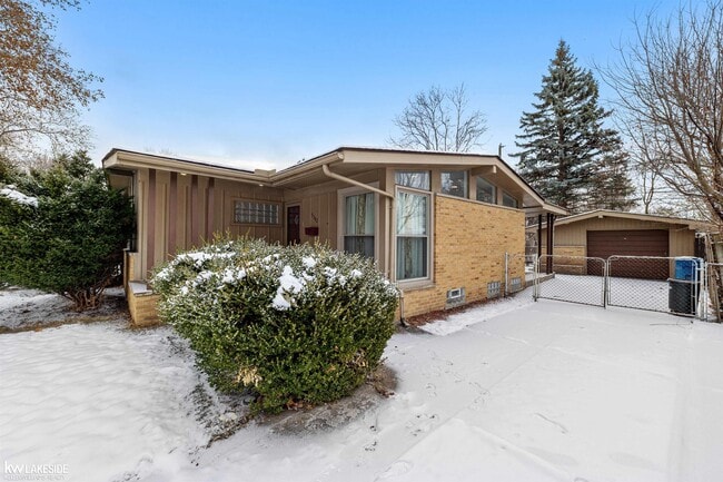 5342 Streefkerk Dr in Warren, MI - Building Photo - Building Photo