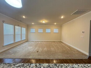 2323 Bethpage Dr in Fuquay Varina, NC - Foto de edificio - Building Photo
