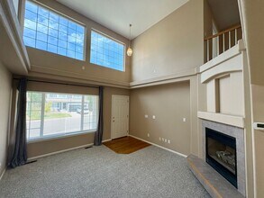 1196 W Briarhollow Way in Littleton, CO - Building Photo - Building Photo