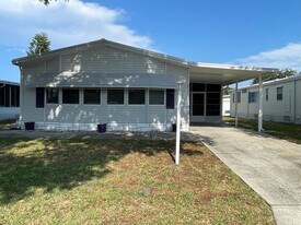 1204 Calusa Dr in Sebastian, FL - Building Photo