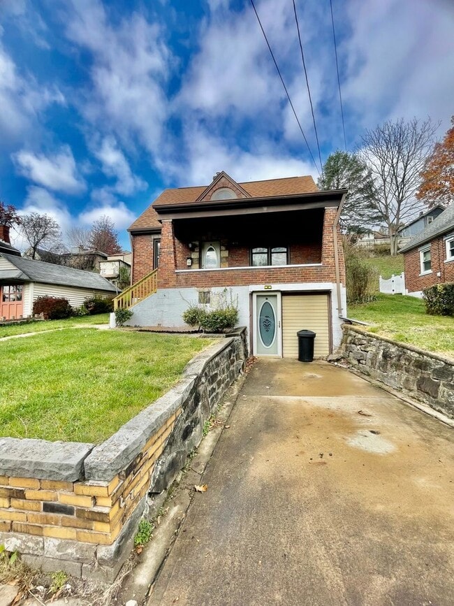 1617 Oak Ave Ext in Turtle Creek, PA - Building Photo - Building Photo
