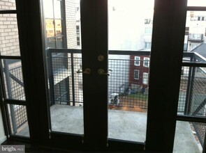 437 New York Ave NW in Washington, DC - Building Photo - Building Photo