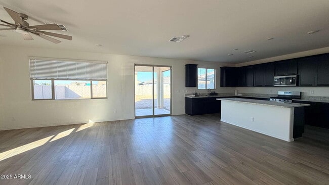 36658 W San Alvarez Ave in Maricopa, AZ - Building Photo - Building Photo