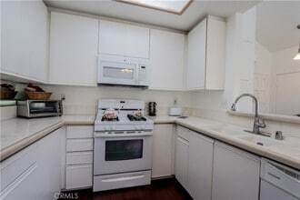 71 Sandpiper Ln in Aliso Viejo, CA - Building Photo - Building Photo