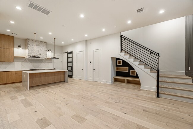 1104 W 9th St in Houston, TX - Building Photo - Building Photo