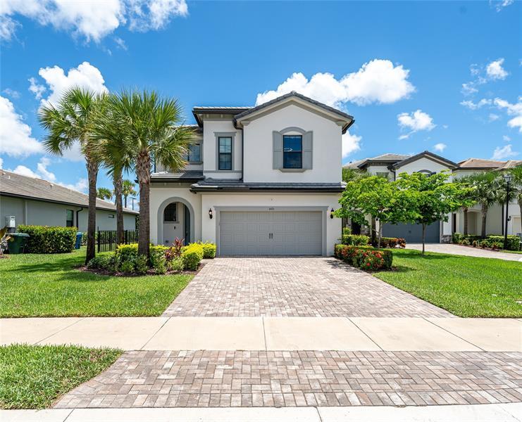 4470 Gramercy Dr in Oakland Park, FL - Building Photo