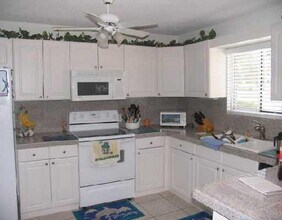 65 Maplecrest Cir in Jupiter, FL - Building Photo - Building Photo