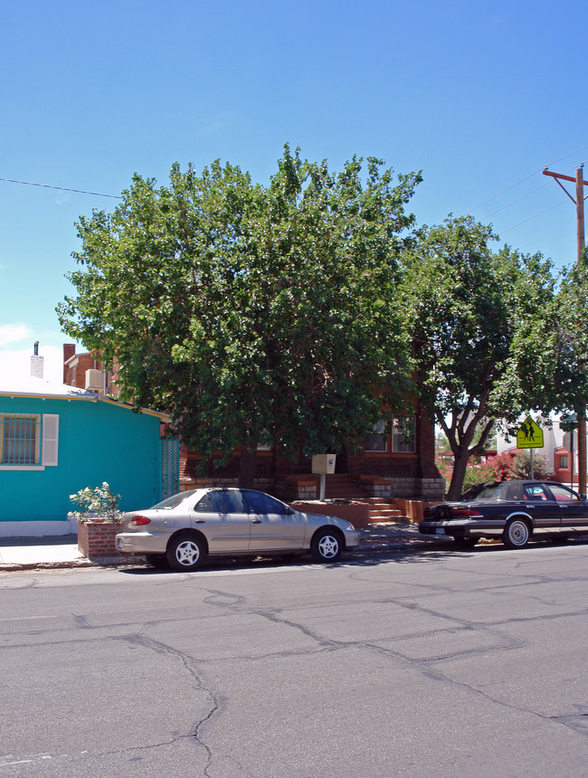 800 Arizona Ave in El Paso, TX - Foto de edificio - Building Photo