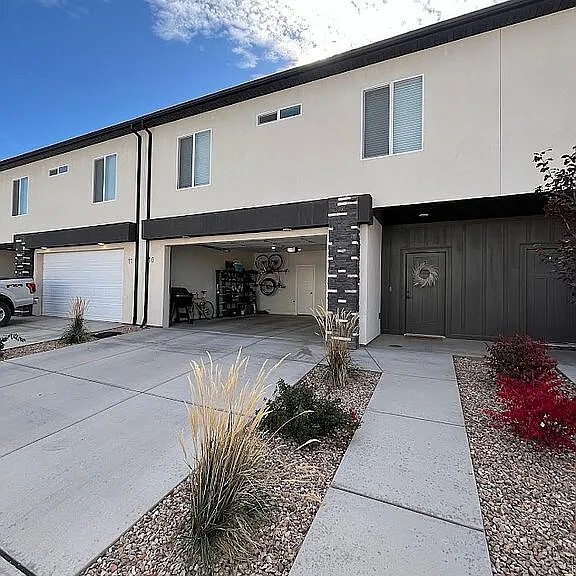 2875 W Cody Dr in Cedar City, UT - Building Photo