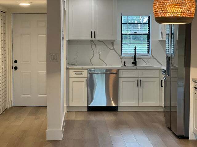 9235 SW 8th St, Unit 106 in Boca Raton, FL - Foto de edificio - Building Photo