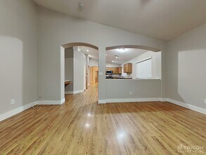 9126 W Serrano St in Phoenix, AZ - Building Photo - Building Photo