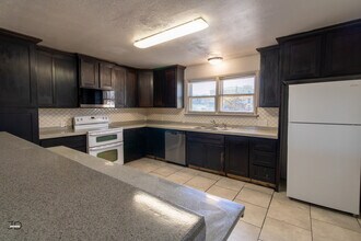 6745 Southwest Pkwy in Wichita Falls, TX - Building Photo - Building Photo