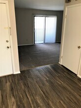 2003 S Mattis Ave in Champaign, IL - Building Photo - Building Photo