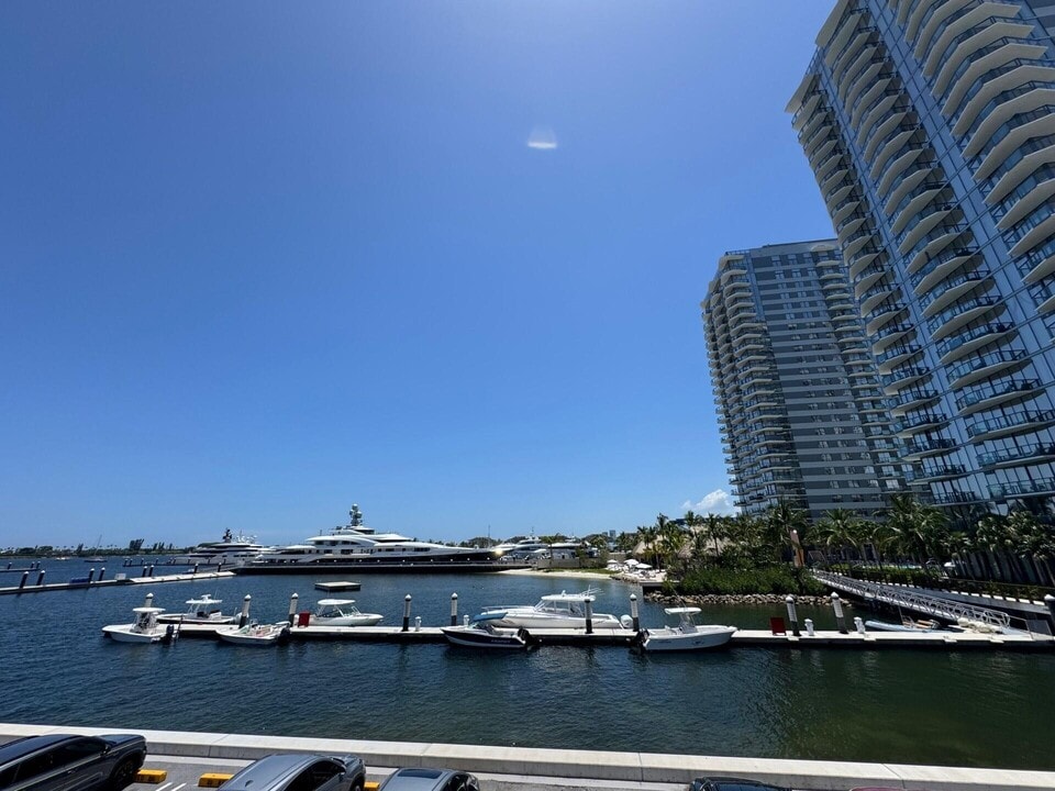 4500 N Flagler Dr in West Palm Beach, FL - Foto de edificio