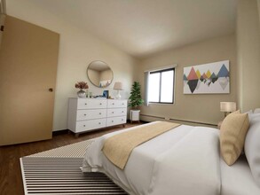 University Tower Apartments in Edmonton, AB - Building Photo - Building Photo