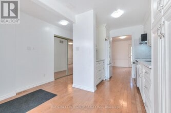 976 Raintree Ln in Mississauga, ON - Building Photo - Building Photo