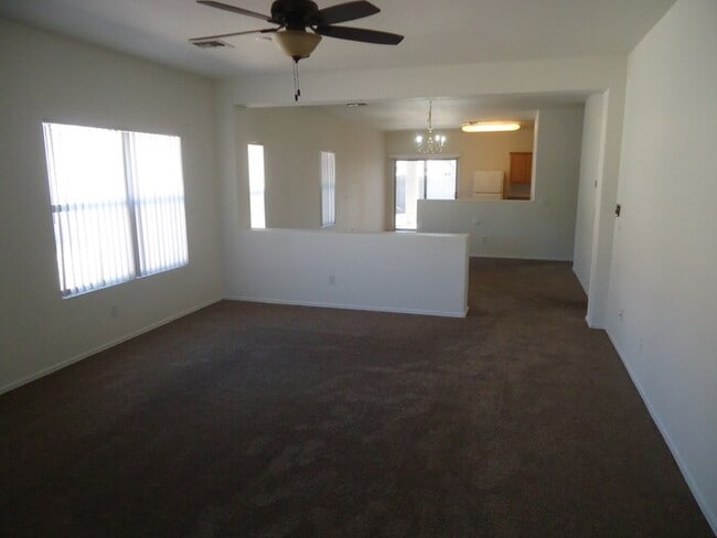 15425 W Sierra St in Surprise, AZ - Building Photo - Building Photo