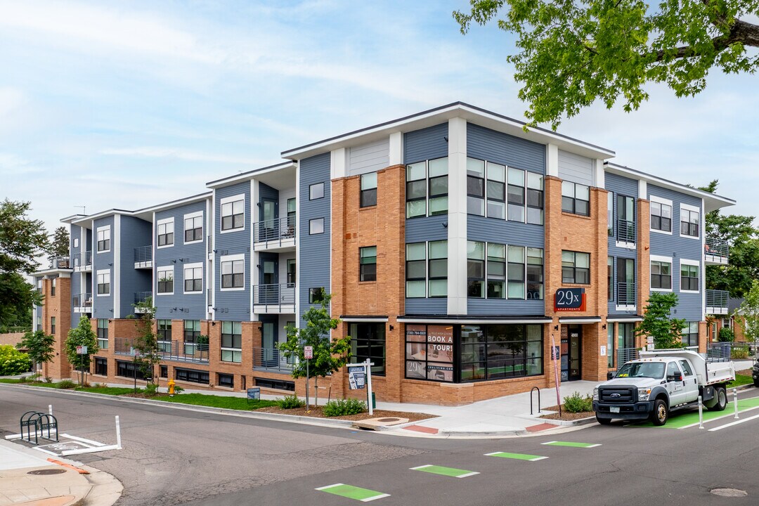 29X in Denver, CO - Foto de edificio