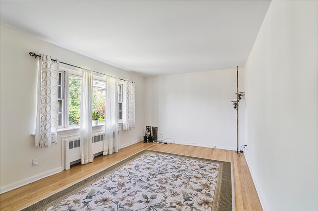 479 Park Ave in Fairview, NJ - Foto de edificio - Building Photo