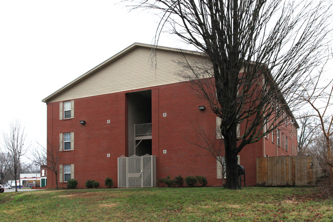 Greater Community Apartments in Louisville, KY - Foto de edificio - Building Photo