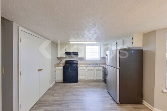 2914 Knollberry Ln in Decatur, GA - Foto de edificio - Building Photo
