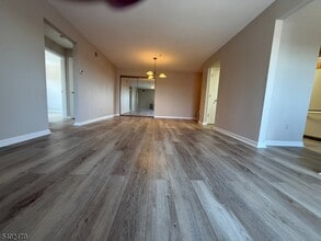 97 Crestview Ln in Mount Arlington, NJ - Building Photo - Building Photo