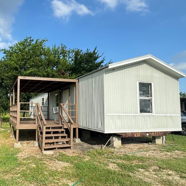property at 2010 E Archer Rd