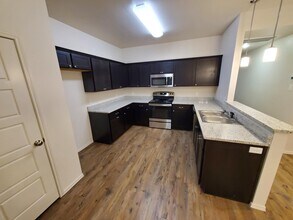 12002 Englewood Ave in Lubbock, TX - Building Photo - Building Photo