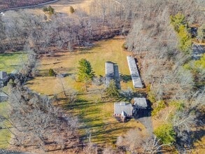 111 King George Rd in Warren, NJ - Building Photo - Building Photo