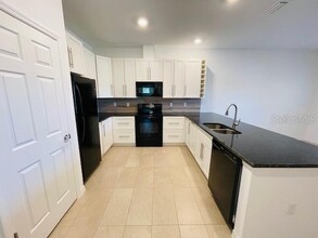 15 Crabtree Ct in Palm Coast, FL - Building Photo - Building Photo