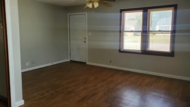 1625 S Madison St in Enid, OK - Building Photo - Building Photo