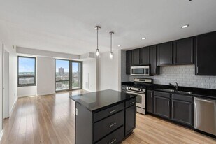 929 Portland Ave in Minneapolis, MN - Building Photo