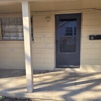 1612 S Hughes St in Amarillo, TX - Building Photo