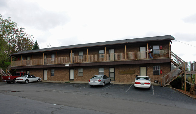 First Street Apartments in Winston-Salem, NC - Building Photo - Building Photo