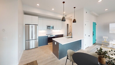 42 Mount Pleasant Ave, Unit 1 in Boston, MA - Foto de edificio - Building Photo