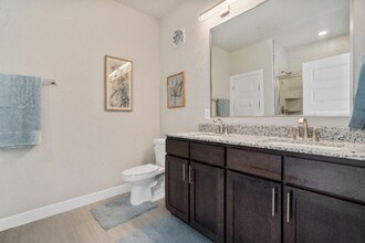 1400 SW Bright Rd in Bentonville, AR - Building Photo - Building Photo