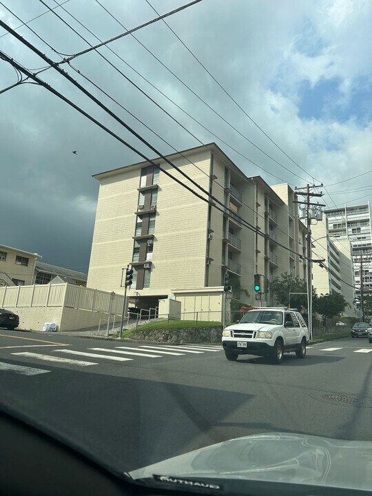 1440 Ward Ave in Honolulu, HI - Building Photo